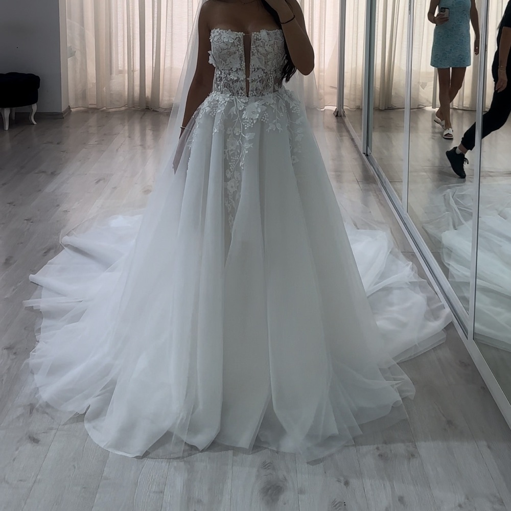 Never Worn- Bridal/ Wedding Detachable Skirt
